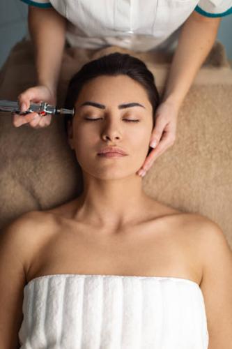 Top-rated Dermatologists in Riyadh for Skin Health and Rejuvenation