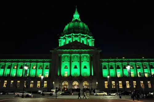 San Francisco Celebrates 'Violet Day' with City Hall Flag-Raising as Golden State Valkyries Clinch WNBA Playoff Berth