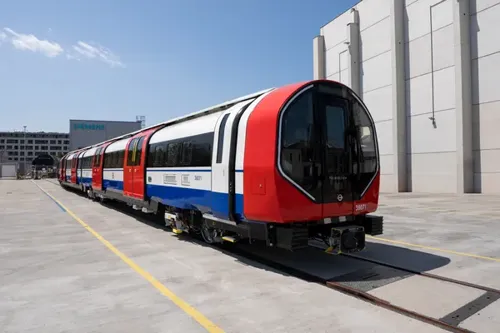 Transport for London Advances Live Operational Testing on New £2.9 Billion Walk-Through Siemens Piccadilly Line Train Fleet